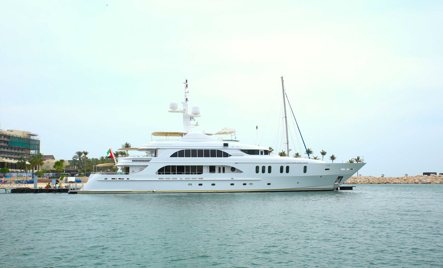 super yacht hire dubai